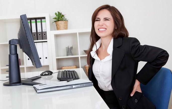 Πόνος στην πλάτη λόγω θωρακικής οστεοχόνδρωσης